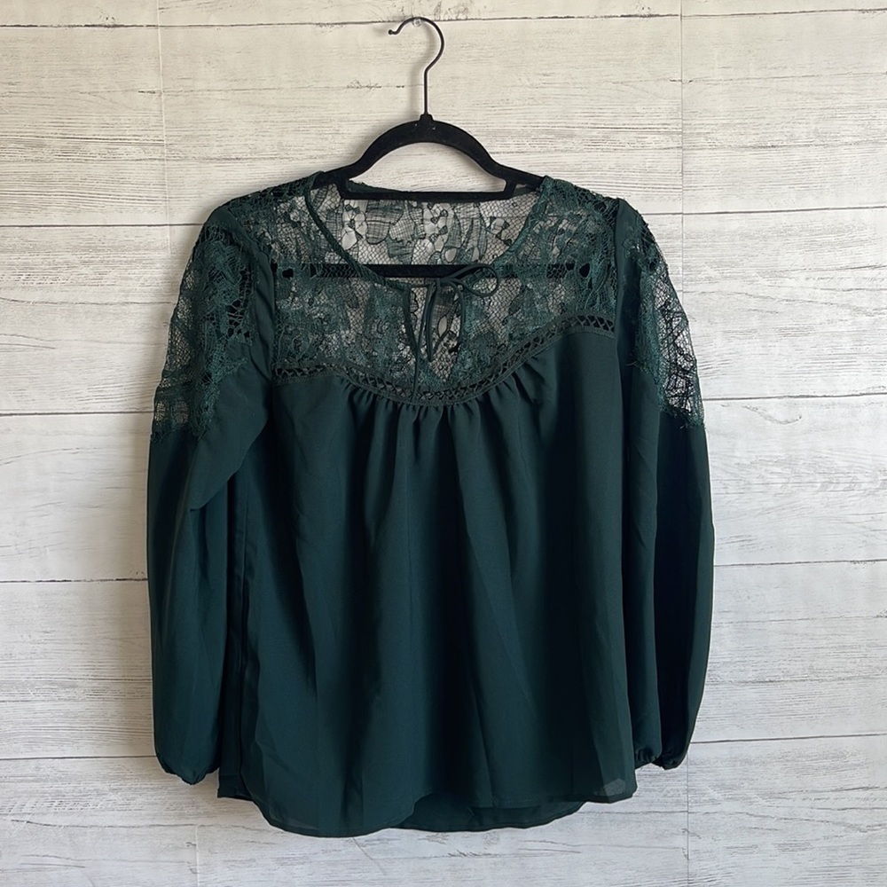 BB Dakota Embroidered Lace Long Sleeve Blouse l SIZE XS